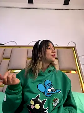 nina carther online show from 15, 10, 2025