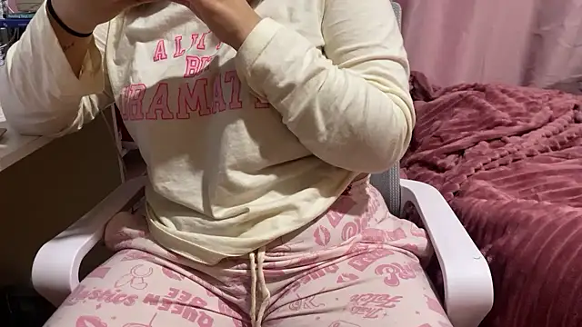 hannahcdmx online show from 8, 11, 2025