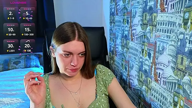 Snapshot of Lovella_Lips chatting on 23, 2, 2025 Lovella Lips online show from 23, 2, 2025