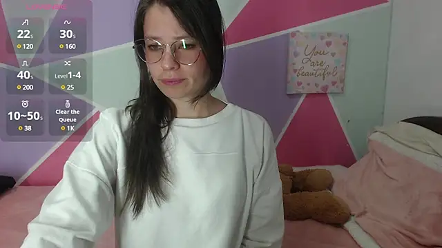 Mily Miley online show from 3, 2, 2025