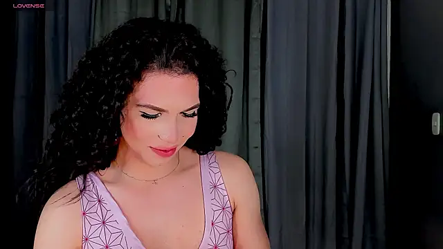 Snapshot of gatitavenecis chatting on 19, 12, 2024 gatitavenecis online show from 19, 12, 2024