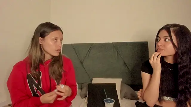 Gabby and Alice online show from 21, 10, 2025