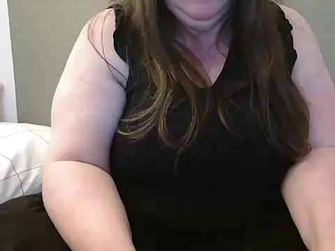 Snapshot of MarthaBriest chatting on 18, 2, 2025 MarthaBriest online show from 18, 2, 2025