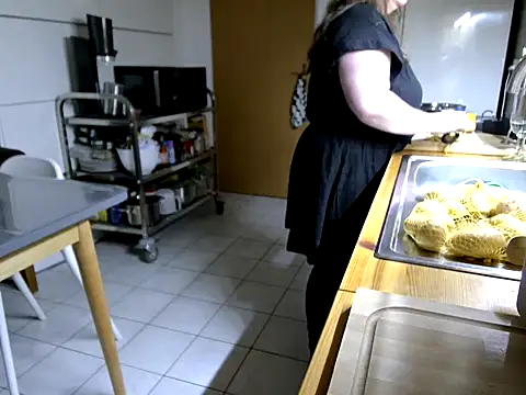 MarthaBriest online show from 27, 11, 2025