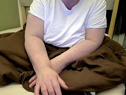 MarthaBriest online show from 12, 4, 2026