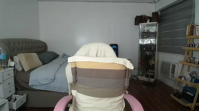 Snapshot of aya_saki chatting on 28, 9, 2025 aya saki online show from 28, 9, 2025