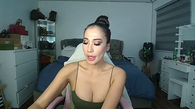 Snapshot of aya_saki chatting on 7, 11, 2025 aya saki online show from 7, 11, 2025