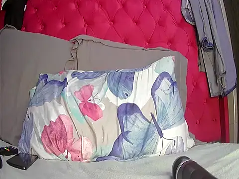 TheSweetBerry online show from 18, 2, 2025