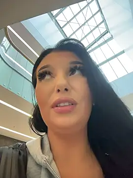 Tisha Busty online show from 14, 3, 2026