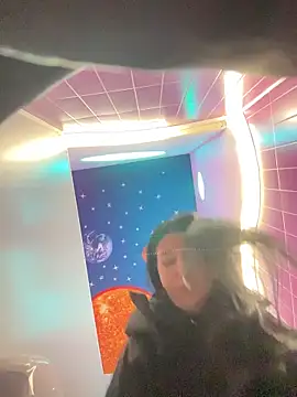 Tisha Busty online show from 5, 4, 2026