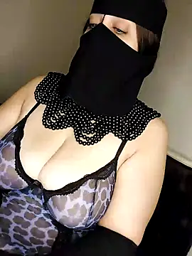 Snapshot of -Arab_milf- chatting on 29, 12, 2024 -Arab milf- online show from 29, 12, 2024