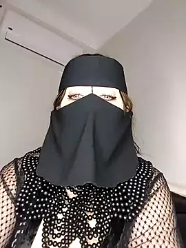 Snapshot of -Arab_milf- chatting on 1, 1, 2025 -Arab milf- online show from 1, 1, 2025