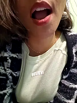 MIss-Naina online show from 6, 1, 2025