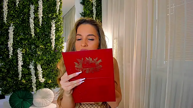 VivienCarter online show from 28, 2, 2025