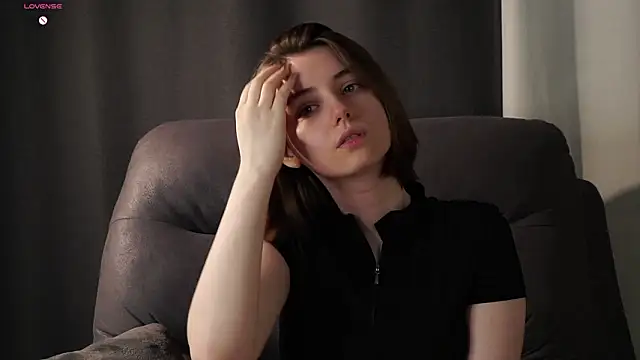 MeghanElson online show from 28, 3, 2026