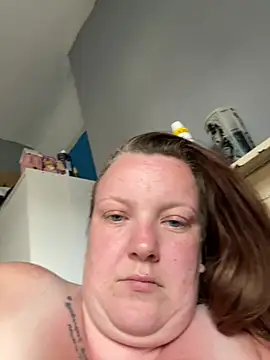 Snapshot of busty-bella1 chatting on 4, 8, 2026 busty-bella1 online show from 4, 8, 2026
