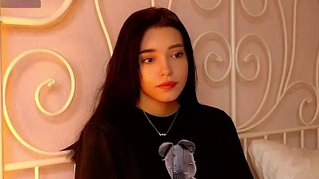 WildaBendell online show from 12, 2, 2025