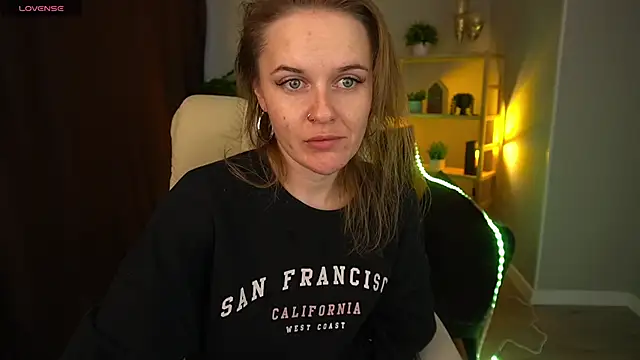 MaribelRiverr  online show from 21, 12, 2024