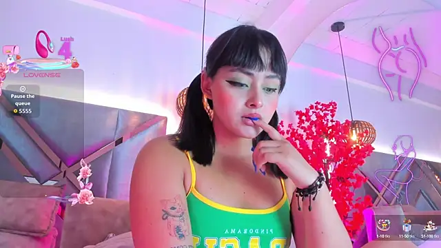 KimVelezz online show from 8, 9, 2025