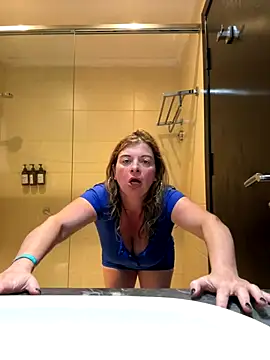 Lombada online show from 11, 10, 2025