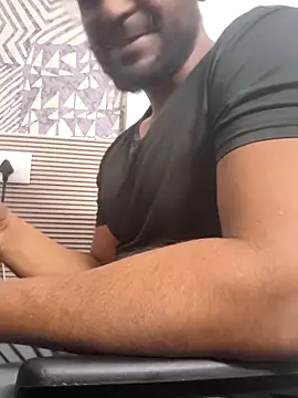 Snapshot of Ricky-fitness chatting on 5, 2, 2026 Ricky-fitness online show from 5, 2, 2026