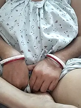 miss-Riy online show from 2, 12, 2025