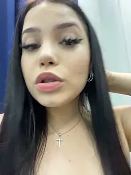 Snapshot of Chloe__Moon chatting on 17, 12, 2024 Chloe Moon online show from 17, 12, 2024