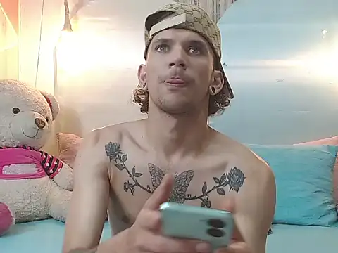 tylor boy online show from 26, 11, 2025