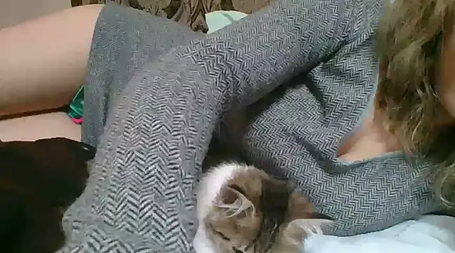 Emma 99 online show from 1, 2, 2025