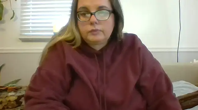 LauLauPAWG online show from 15, 1, 2025