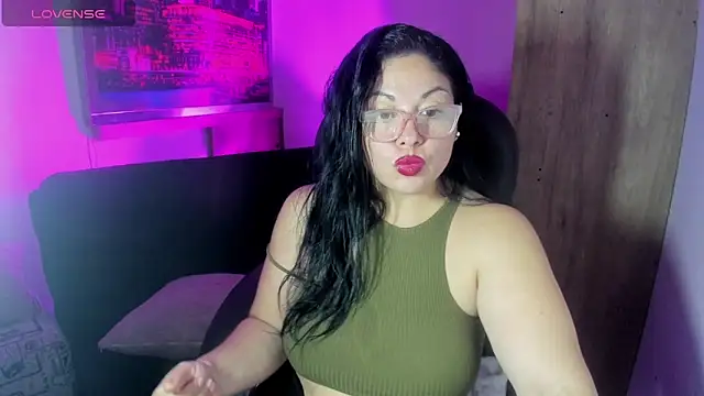 Snapshot of jessicarabbit_1 chatting on 3, 6, 2026 jessicarabbit 1 online show from 3, 6, 2026