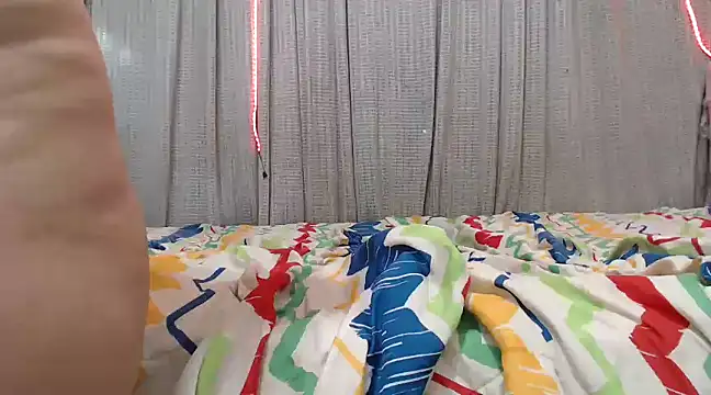 Snapshot of mom_son_dirty chatting on 26, 2, 2025 mom son dirty online show from 26, 2, 2025