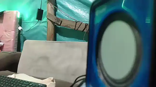 Snapshot of mom_son_dirty chatting on 8, 3, 2025 mom son dirty online show from 8, 3, 2025