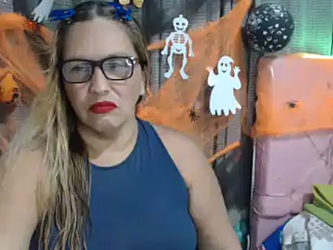 Snapshot of mom_son_dirty chatting on 23, 10, 2025 mom son dirty online show from 23, 10, 2025