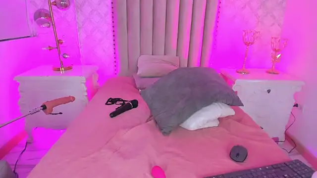 PollyGrey  online show from 23, 2, 2025