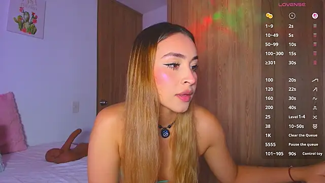 Snapshot of PollyGrey_ chatting on 24, 6, 2026 PollyGrey online show from 24, 6, 2026