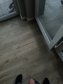 Tomkitomkii online show from 6, 3, 2026