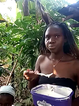 Black juicy24 online show from 3, 2, 2025