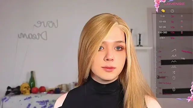  yourFoxy  online show from 6, 11, 2025