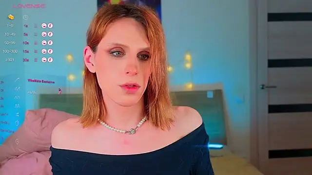  yourFoxy  online show from 22, 4, 2026