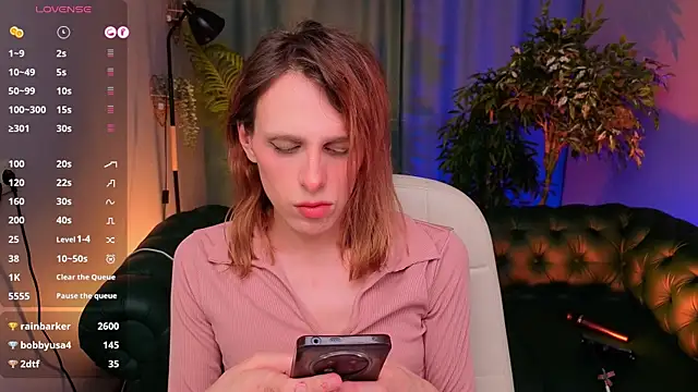  yourFoxy  online show from 4, 7, 2026