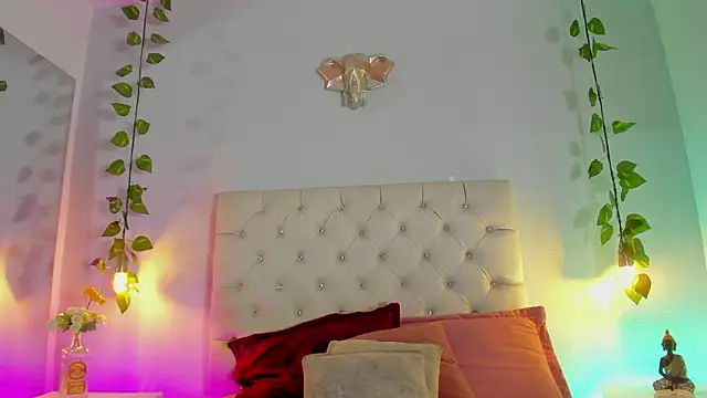 Isabella Flowers online show from 13, 2, 2026