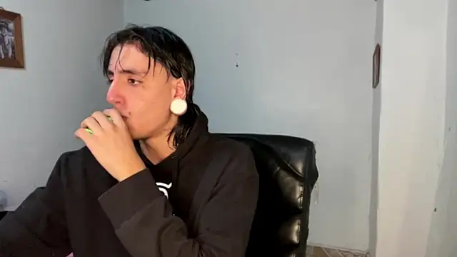 Matthew Dixonn online show from 17, 2, 2025