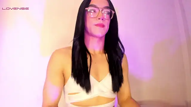 melissa hot22 online show from 8, 3, 2025