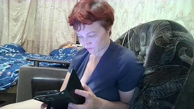 Snapshot of MilodyXXLoves chatting on 10, 10, 2025 MilodyXXLoves online show from 10, 10, 2025