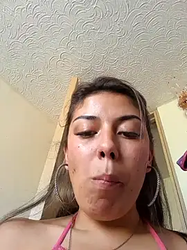 Snapshot of Sweel_Leyva18 chatting on 12, 12, 2024 Sweel Leyva18 online show from 12, 12, 2024