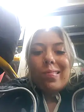 Snapshot of Sweel_Leyva18 chatting on 12, 1, 2025 Sweel Leyva18 online show from 12, 1, 2025