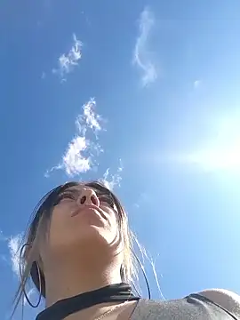 Snapshot of Sweel_Leyva18 chatting on 2, 10, 2025 Sweel Leyva18 online show from 2, 10, 2025