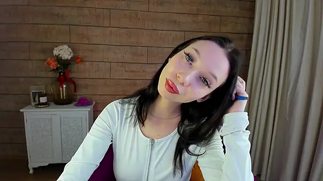 Snapshot of MaliaLandre chatting on 10, 3, 2025 MaliaLandre online show from 10, 3, 2025
