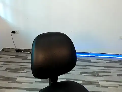 naomi h1 online show from 10, 4, 2026